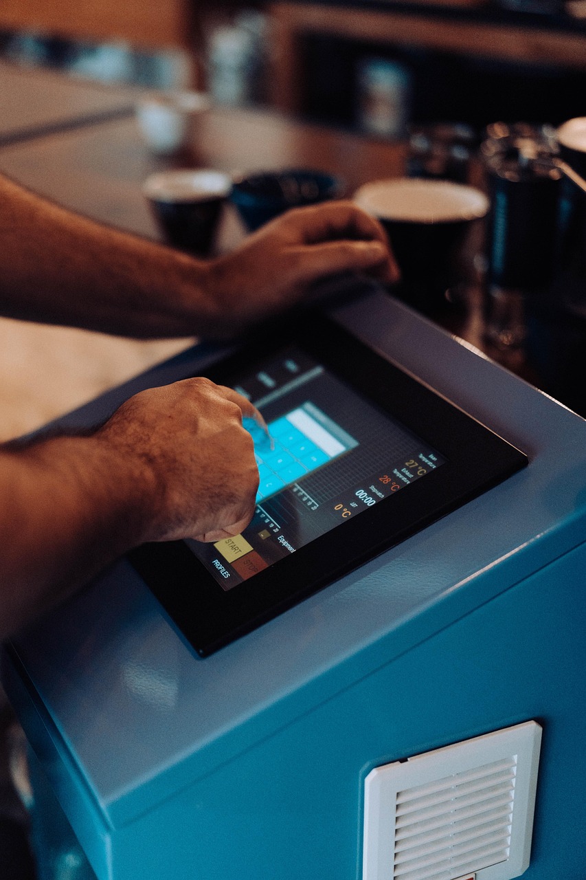 register, machine, person, coffee roasting, roasting, roasted, roasting master, register, register, register, register, register